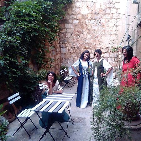 Castillo De Grisel 外观 照片